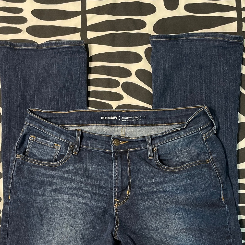 Old Navy curvy mid rise boot cut dark wash denim jeans